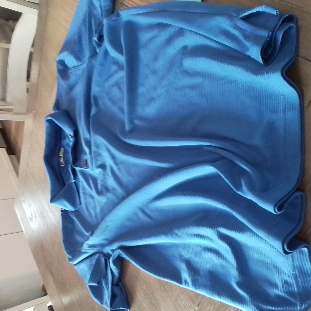 Link golf polo shirt